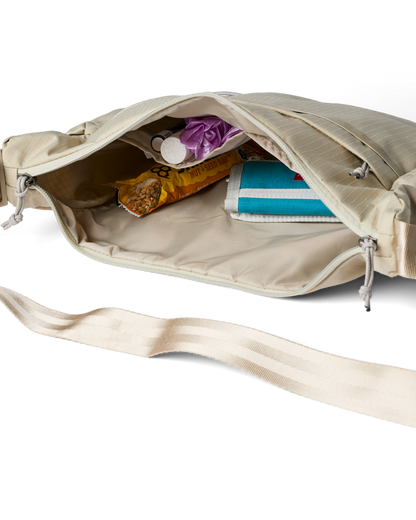 Viaje 9L Shoulder Bag